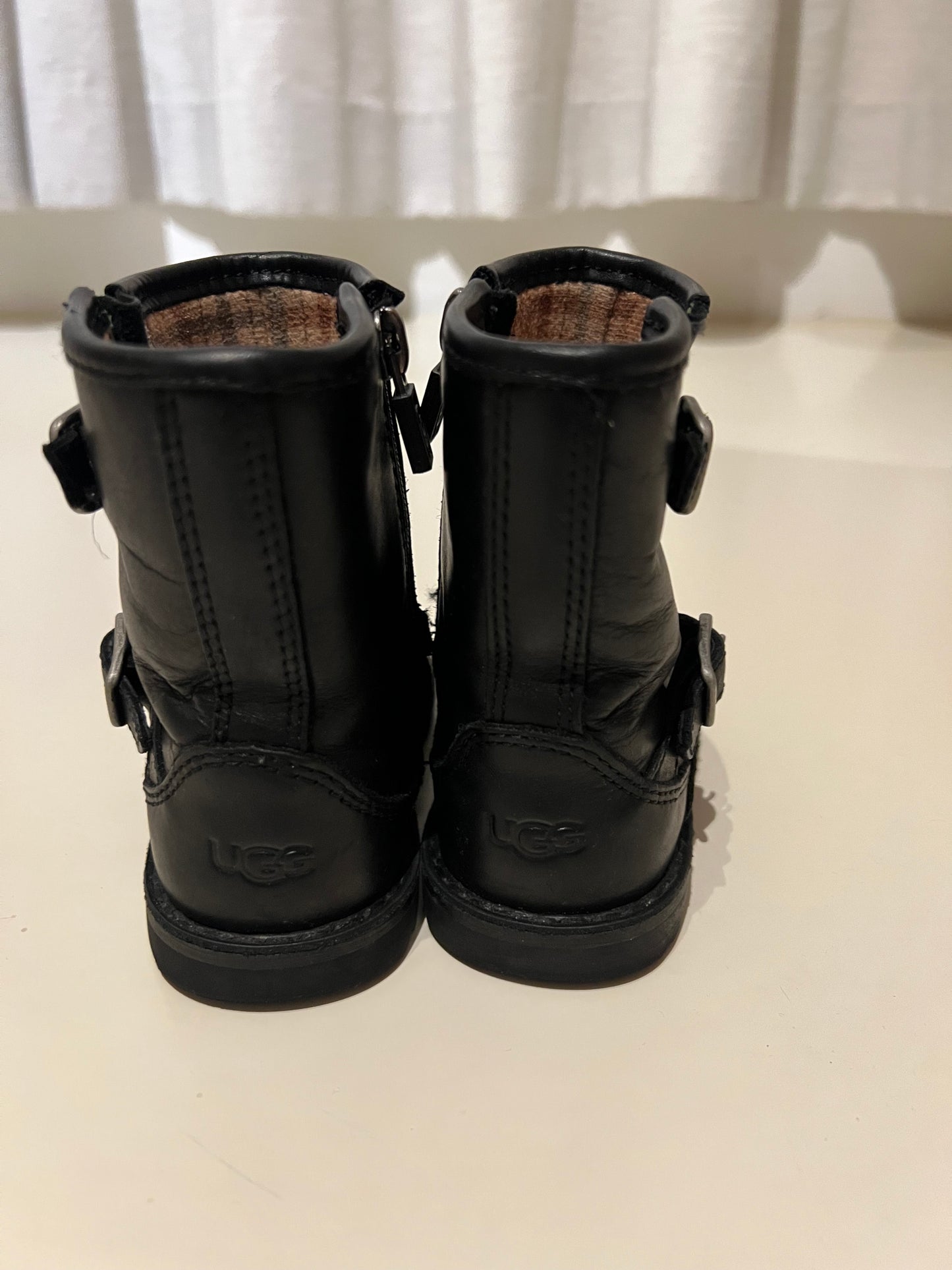 UGG Australia - leren boots - zwart - 23.5