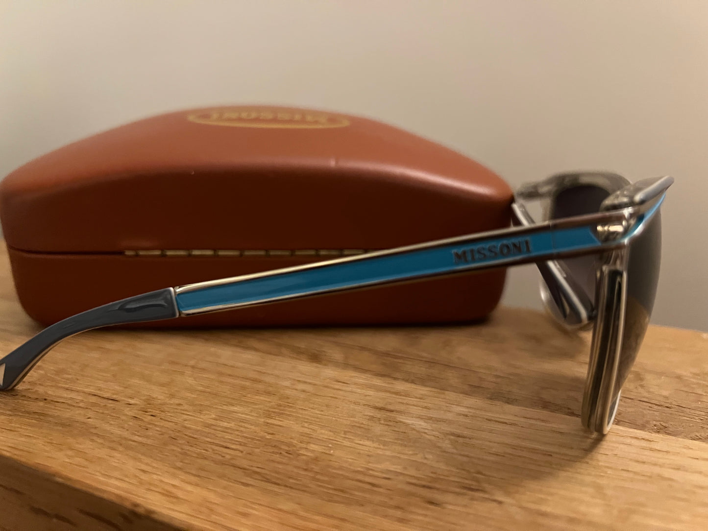 Missoni - zonnebril met case - grijs-blauw