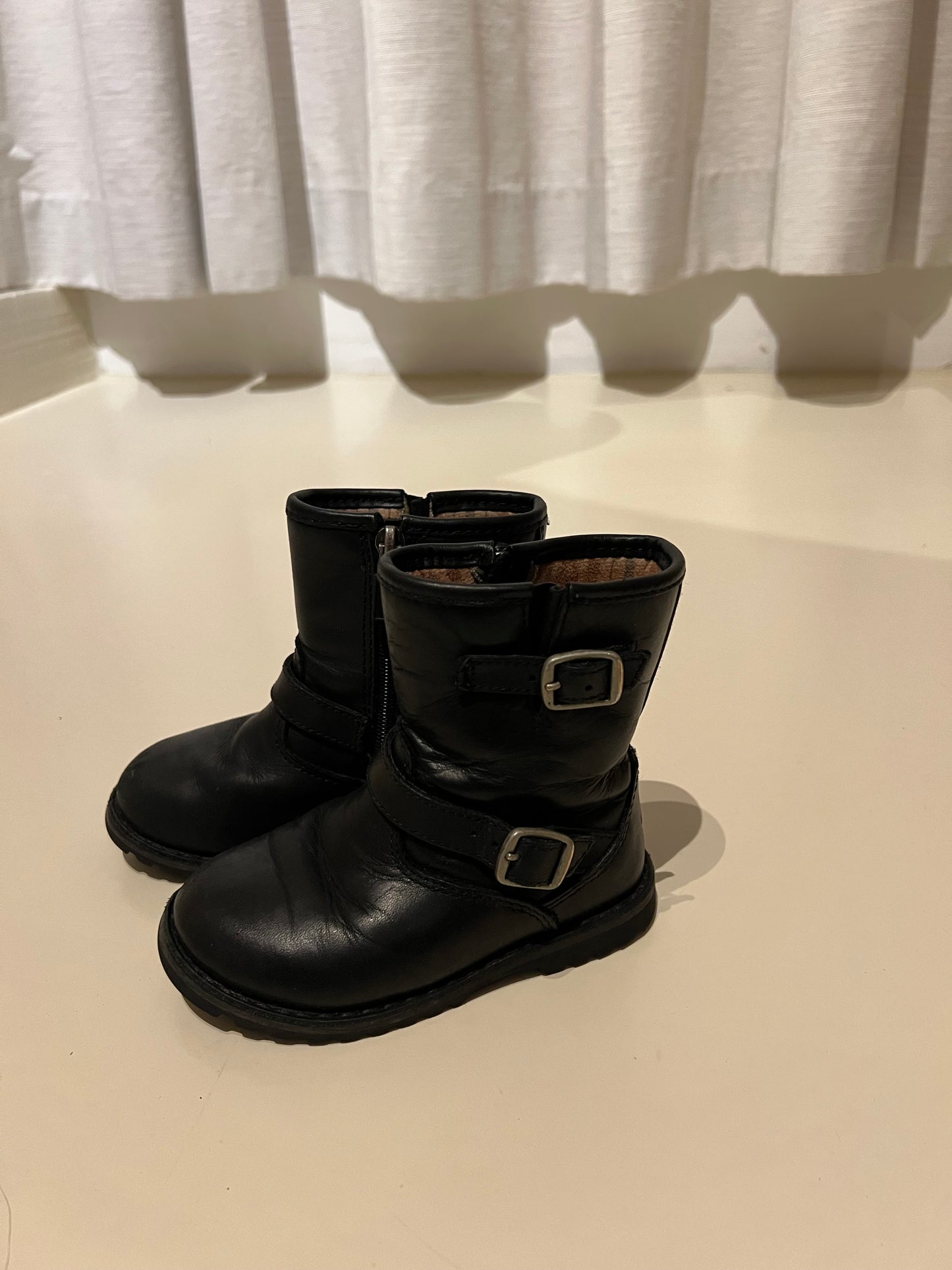 UGG Australia - leren boots - zwart - 23.5