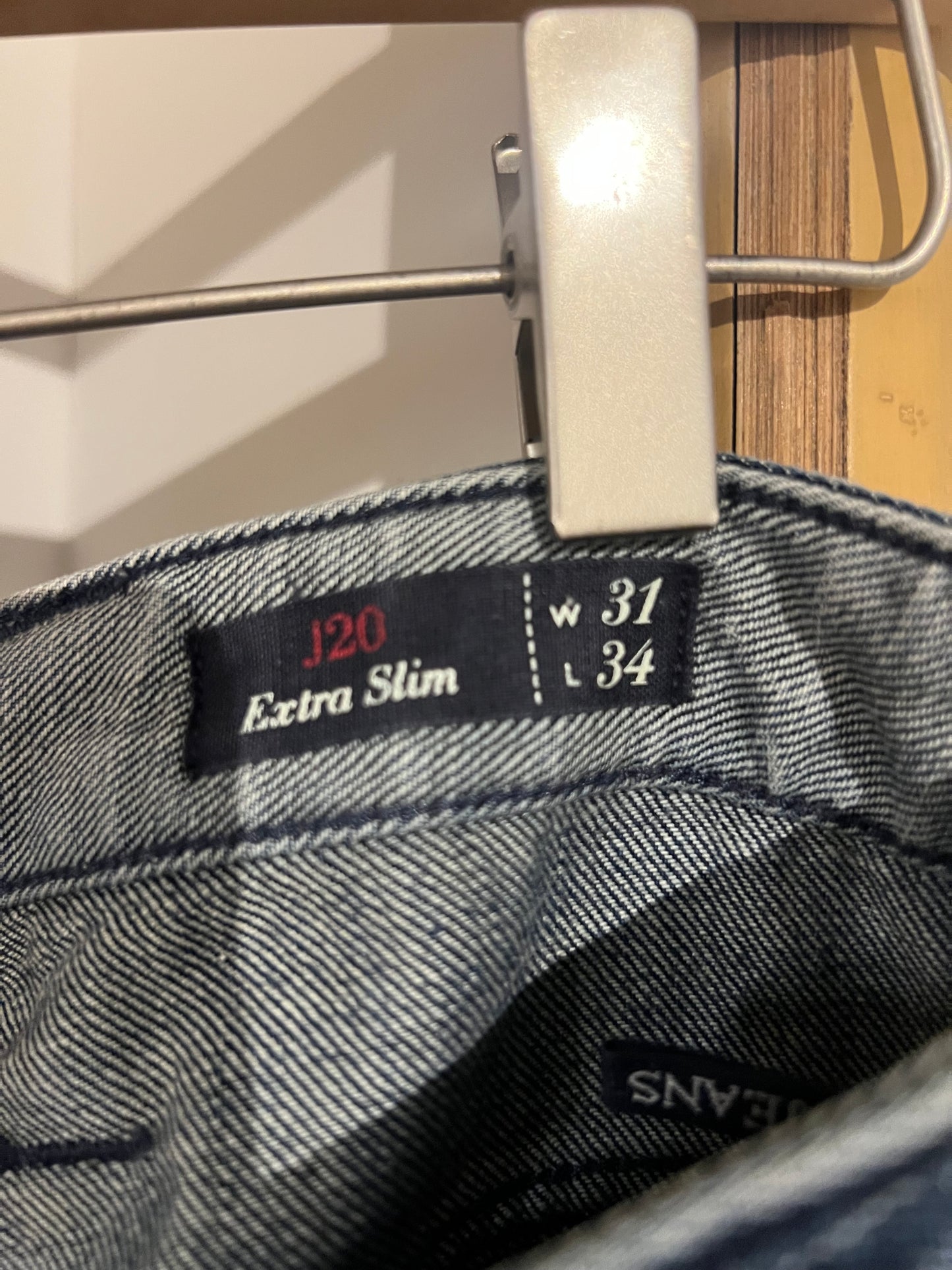 Armani Jeans - J20 Slim - W31 / L34